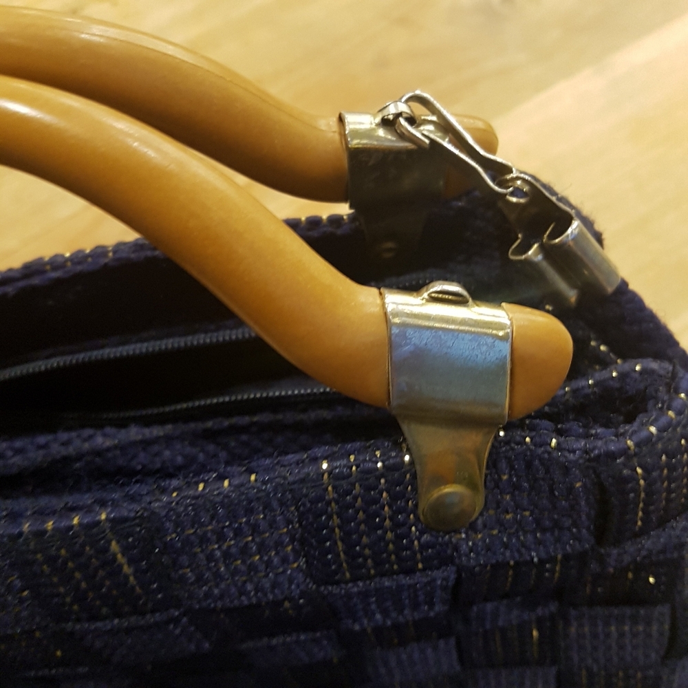Made in Italy Weave Handbag - Picture 6 of 6